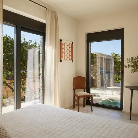 Citrus Grove Luxury Villa Skaleta