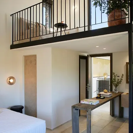 Citrus Grove Luxury Villa Skaleta